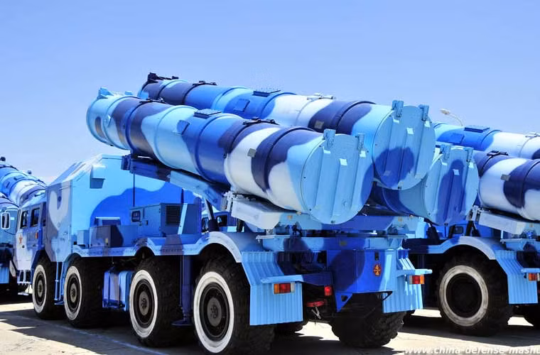 Sau cùng là các bệ phóng tự hành tổ hợp tên lửa phòng thủ bờ biển YJ-62 cũng dự duyệt binh. Loại tên lửa này có thể trang bị trên bờ hoặc là các tàu chiến cỡ lớn như Type 052C, Type 052D.