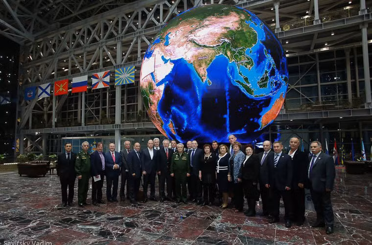 Trung tâm này có trách nhiệm theo dõi bất cứ mối đe dọa an ninh, quốc phòng nào nhằm vào Nga, theo dõi các vụ phóng tên lửa đạn đạo và triển khai vũ khí hạt nhân chiến lược.