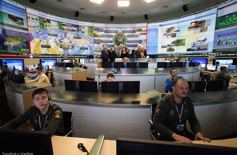 Bộ trưởng Quốc phòng Nga Sergei Shoigu cho biết trang thiết bị máy tính của trung tâm quản lý quốc phòng quốc gia Nga ưu việt gấp 2 đến 3 lần so với Lầu Năm góc của Mỹ.