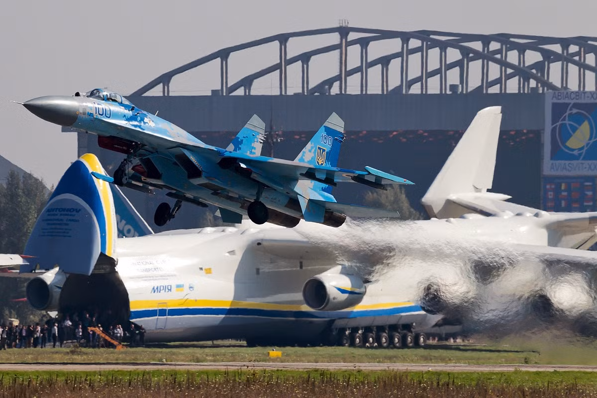 Ukraine bien tiem kich Su-27 thanh chien dau co NATO