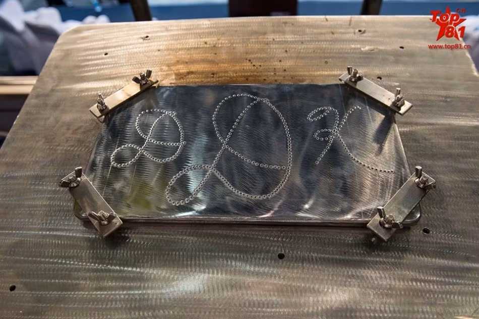 Trên thực tế, hiện nay con tàu đã hoàn thiện được 48%.