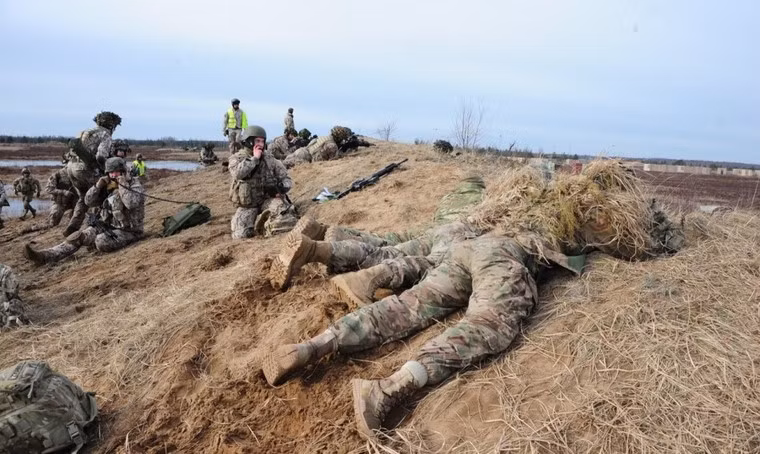 Đợt tập trận này được cho là nằm trong khuôn khổ cuộc tập trận "Giải pháp Atlantic" giữa Mỹ cùng 4 nước Đông Âu gồm Ba Lan, Litva, Latvia và Estonia tổ chức. Ngày 6/3, phía Ba Lan cho biết, hệ thống tên lửa Patriot của Mỹ cũng sắp tới nước này để tham gia cuộc tập trận kéo dài cả tháng.