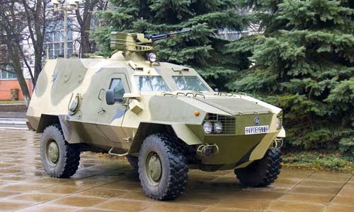 Xe thiet giap Dozor-B giup gi cho Quan doi Ukraine?