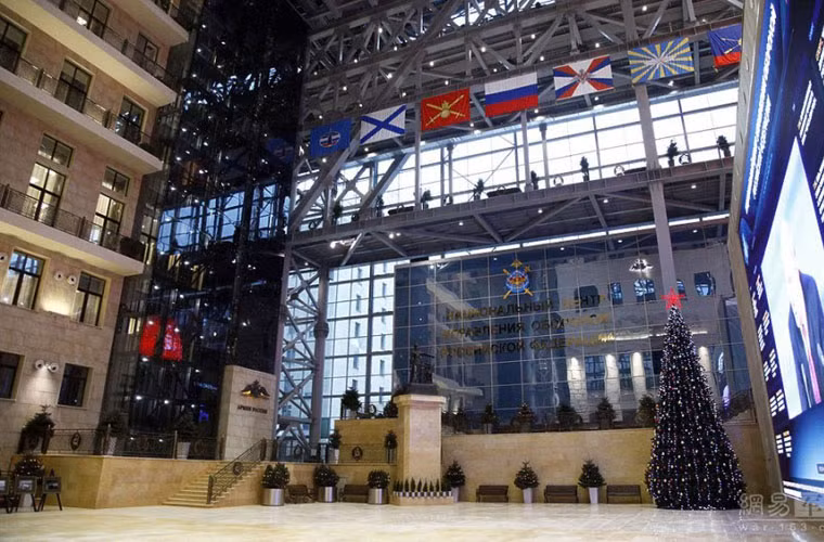 Trung tâm do 4 cơ quan chủ chốt hợp thành, bao gồm: Trung tâm chỉ huy lực lượng hạt nhân chiến lược, Trung tâm chỉ huy tác chiến, Trung tâm chỉ huy hành động thường nhật, Sở chỉ huy Bộ tổng tham mưu Trung ương.