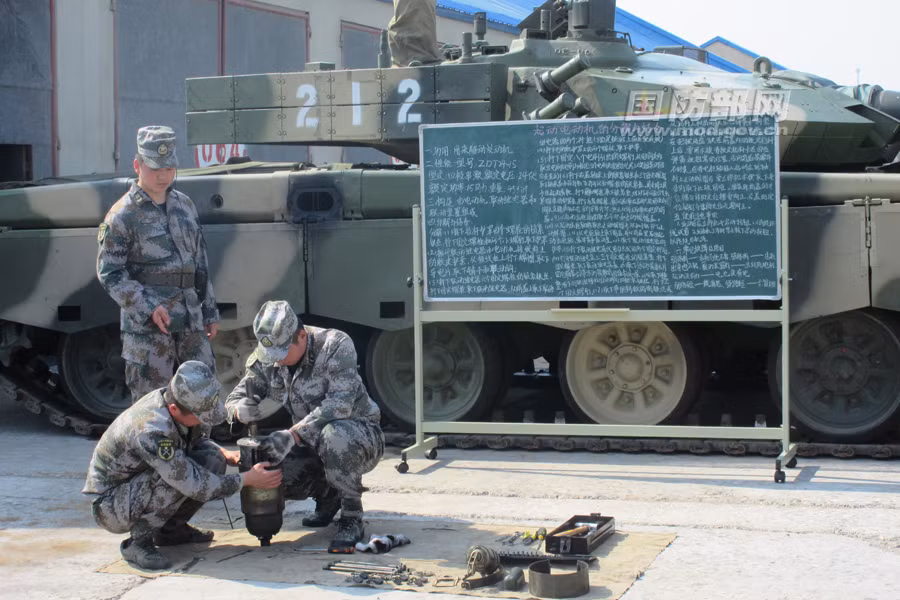 Dot nhap truong day sua xe tang cua Trung Quoc-Hinh-3