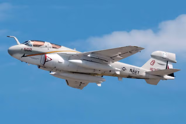 Cuong kich dien tu EA-6B Prowler My ngung bay vinh vien