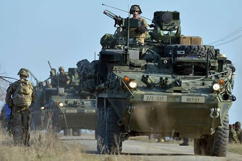 Song song đổ bộ đường không của lính dù, Tiểu đoàn số 2 thuộc Trung đoàn Kị binh thiết giáp số 2 hành quân từ căn cứ Mihail Kogalniceanu tới Smardan, Romania. Nếu lính dù sẽ rút quân khỏi Romania sau vài ngày tập trận thì đội thiết giáp này có thể sẽ đóng tại đây tới khoảng 1 tháng.