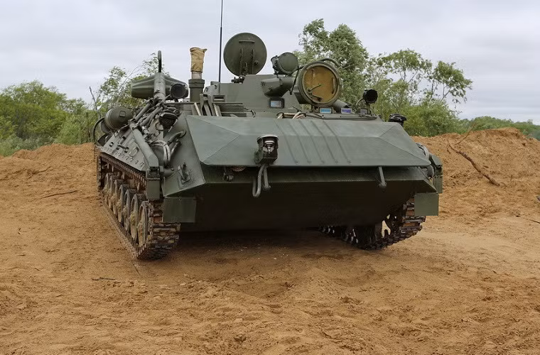 Cận cảnh một chiếc xe thiết giáp IRM đã được nâng cấp của Quân đội Nga.