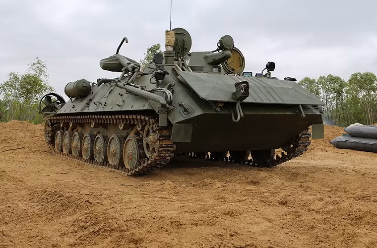 IRM có trọng lượng tối đa khoảng hơn 17 tấn ngoài khả năng chính là rà phá bom mìn nó còn thể được sử dụng cho nhiều mục đích khác nhau trên chiến trường tùy vào nhu cầu sử dụng.