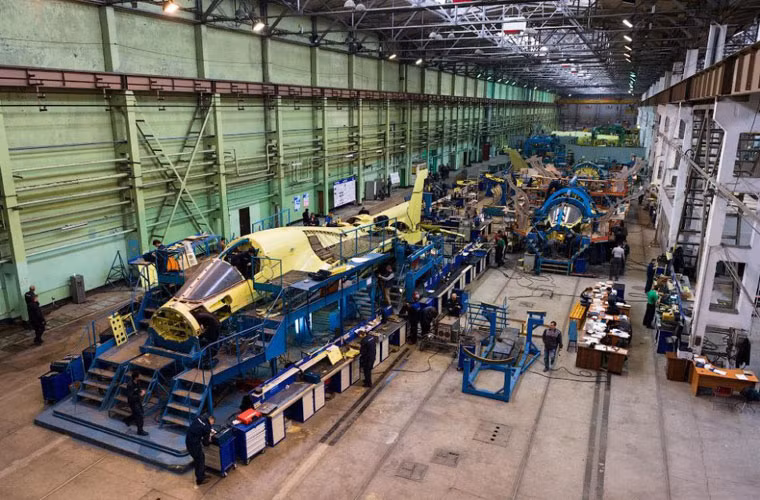 Tuy nhà máy bay không hiện đại, nhưng vẫn là nơi sản xuất ra máy bay chiến đấu tiên tiến nhất thế giới.