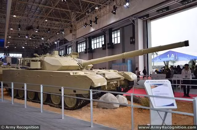 Ngac nhien noi that xe tang xuat khau VT-4 cua Trung Quoc