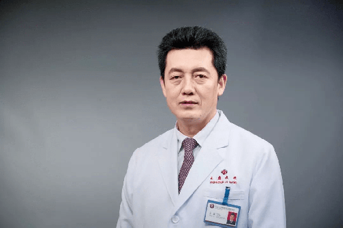 Bac si 27 nam tri ung thu mat vi...ung thu va bai hoc