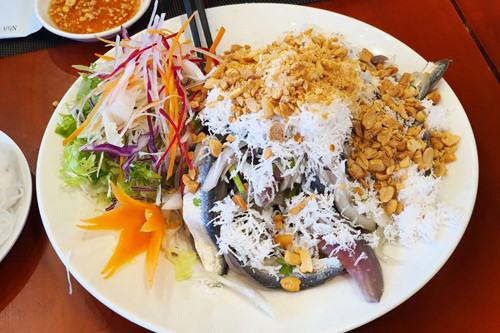 Tan mat dac san “an tuoi nuot song” hut khach o Phu Quoc-Hinh-2