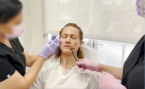 Ngo ngang cach nguoi giau chong lao hoa, mong tre mai khong gia-Hinh-2