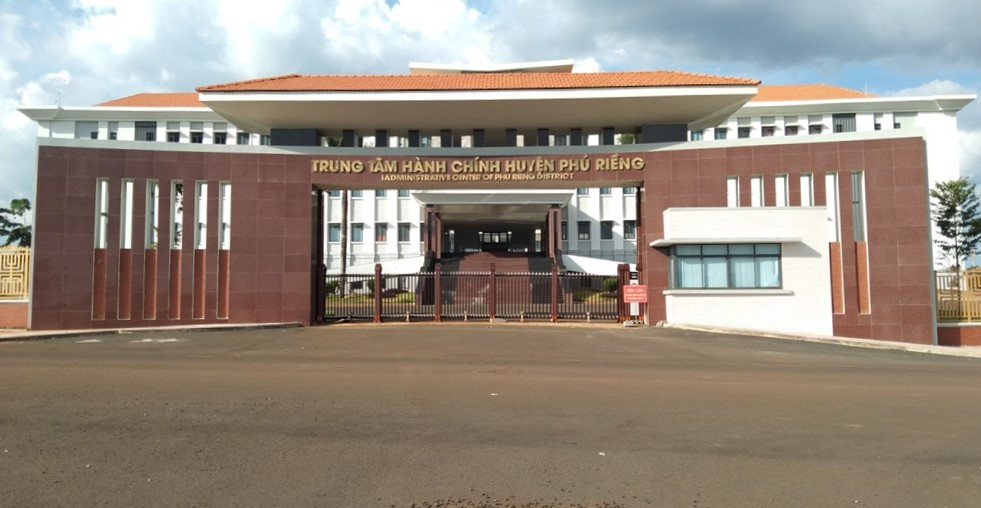 Nhà thầu nào trúng gói sửa chữa các trường học tại huyện Phú Riềng? Nha thau nao trung goi sua chua cac truong hoc tai huyen Phu Rieng?