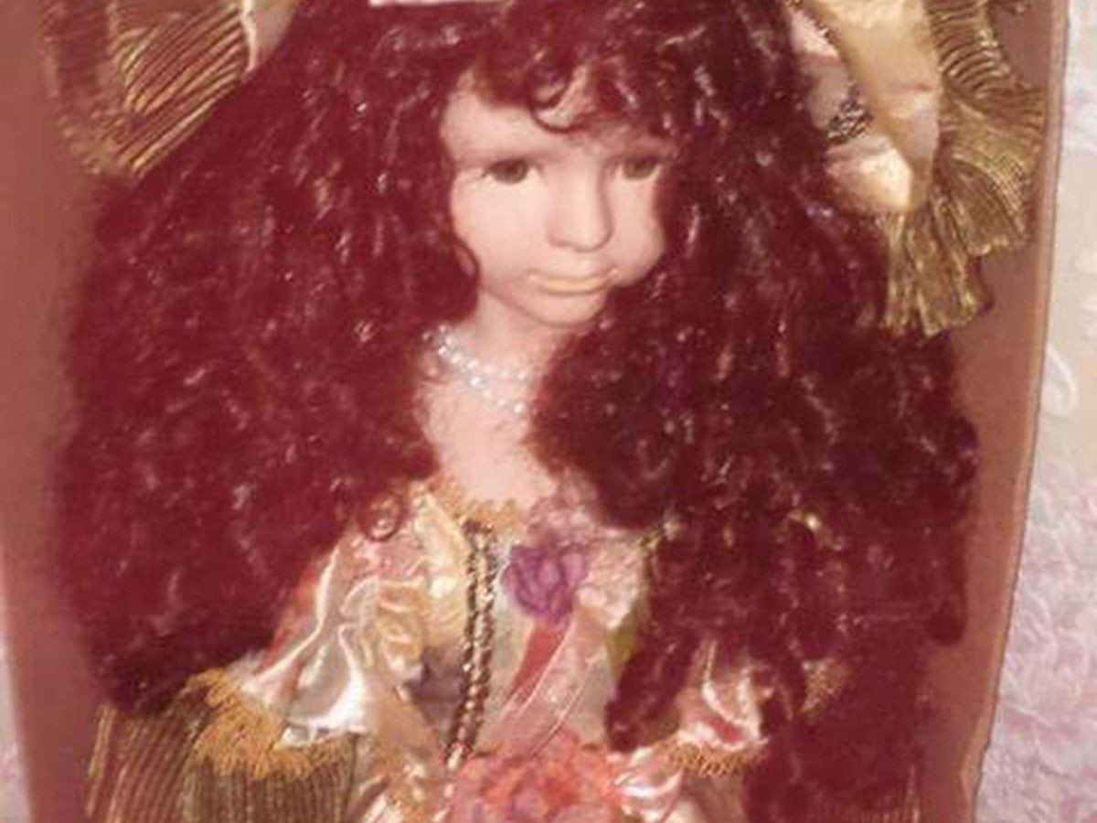 Khi nghe thấy tiếng gọi, Lee Roberts và Paul Stevenson đi xuống cầu thang để kiểm tra. Tuy nhiên, họ không phát hiện ai khác trong ngôi nhà.