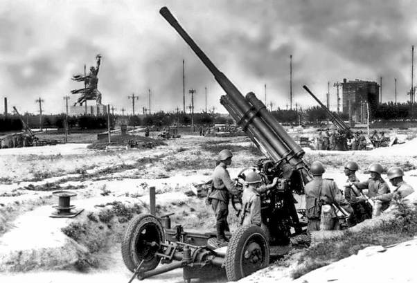 Mục tiêu của Đức quốc xã là chiếm đóng toàn bộ Moscow bằng 2 hướng tấn công đồng thời từ phía bắc và nam.