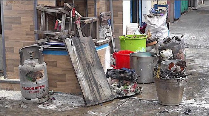 9X bi bong nang khi thay gas lam chay quan an