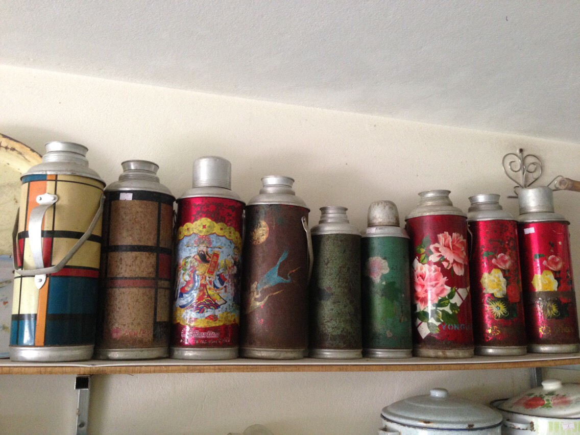 Do đó, người dân từ Nam ra Bắc vô cùng tin tưởng và lựa chọn phích nước Rạng Đông làm đồ dùng thiết yếu trong gia đình.