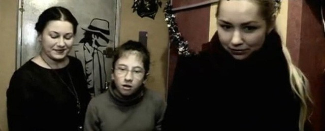 Khác với bạn bè đồng trang lứa, ngay từ khi còn nhỏ, Kaede sớm bộc lộ khả năng tiên tri về những biến cố mà các thành viên trong gia đình sẽ gặp phải. Theo chia sẻ của Kaede, những lời tiên đoán mà em đưa ra đều là những điều em thấy trong giấc mơ.