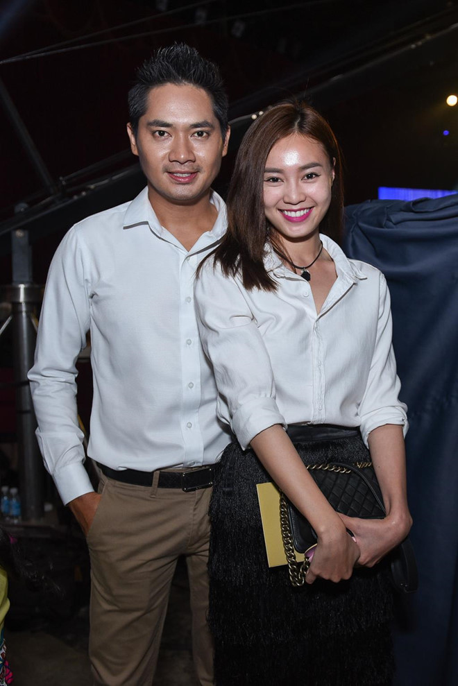 Trong khoảng ba năm yêu nhau, Minh Luân - Lan Ngọc hay giận dỗi, từng tan vỡ rồi tái hợp. Nguồn tin thân cận tiết lộ Minh Luân đã cầu hôn Lan Ngọc nhưng cô không nhận lời vì muốn tập trung phát triển sự nghiệp. Bản thân người đẹp 9X cũng ngầm thừa nhận điều này trong chương trình Chuyện tối nay cùng MC Trấn Thành. Cô tiết lộ: "Hai người đàn ông tôi quen đều muốn cưới tôi làm vợ. Thế nhưng, tôi không có ý định kết hôn nên chuyện tình cảm cuối cùng cũng không đi đến đâu”.