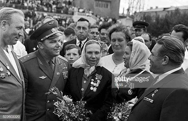 Theo đó, máy bay của Mỹ khai hỏa, bắn đạn về phía máy bay của phi công Kozhedub.