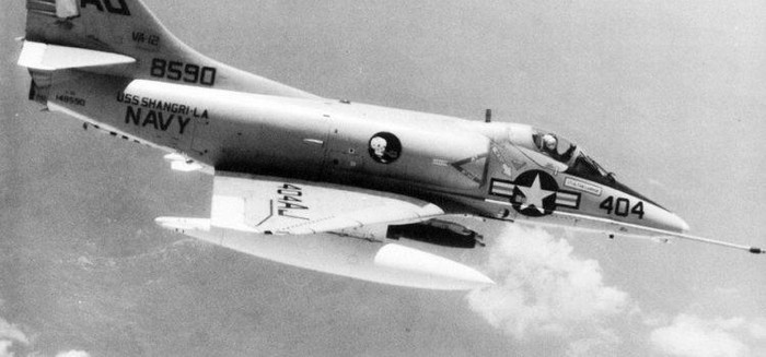 Theo đó, máy bay mang theo bom hạt nhân nhanh chóng bị chìm xuống đáy biển ở độ sâu 4.876m. Không ai biết số phận của bom hạt nhân B43. Nếu nó phát nổ thì không biết con người sẽ đối mặt với hậu quả khủng khiếp thế nào.