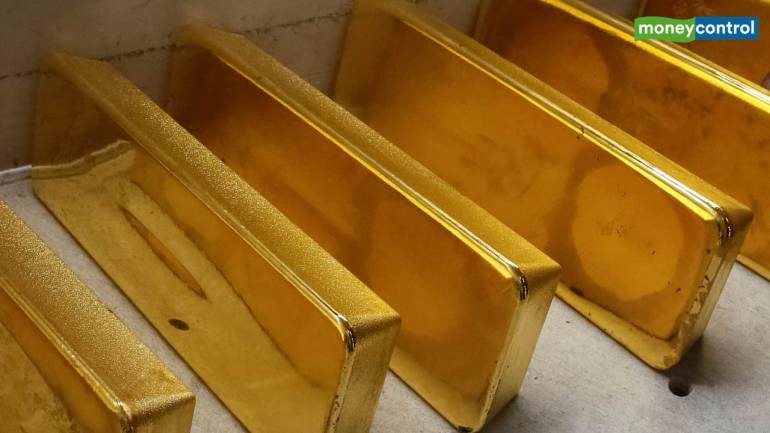 Những người may mắn sống sót không khỏi khiếp sợ khi chứng kiến cảnh tượng trên nên quyết định bỏ cuộc, xuống núi và quay trở về nhà.