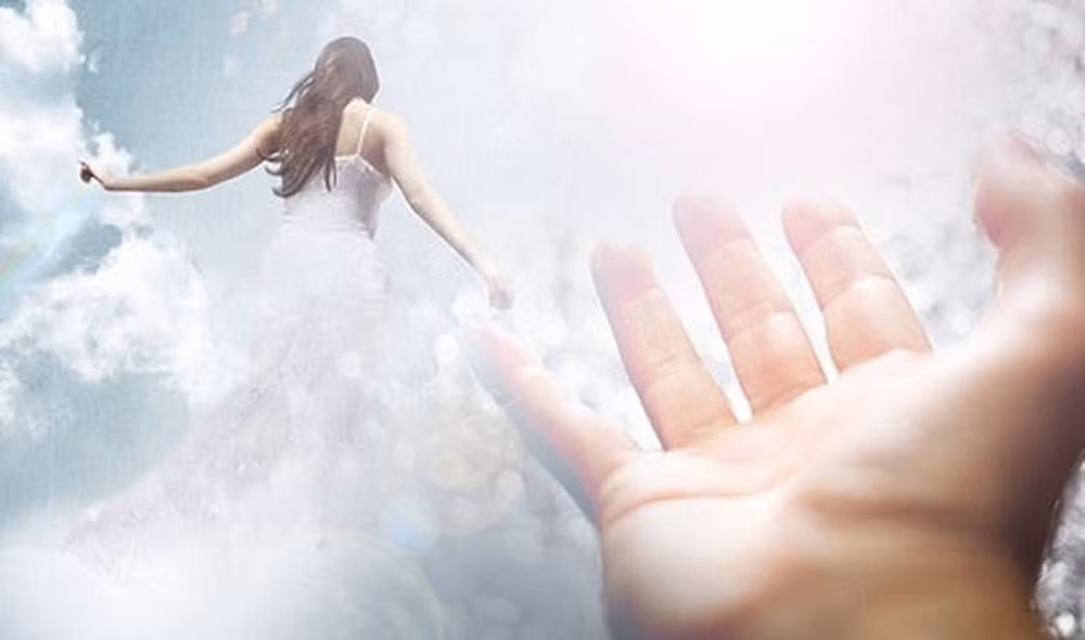 Cuốn sách "Memories Of Heaven" gây chú ý khi viết về những câu chuyện có thật của các đứa trẻ nhớ rõ cuộc sống tiền kiếp.