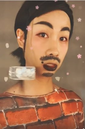 Make up 'suong suong' rong choi thang co hon, Hai Trieu lam fans chay mat dep-Hinh-2