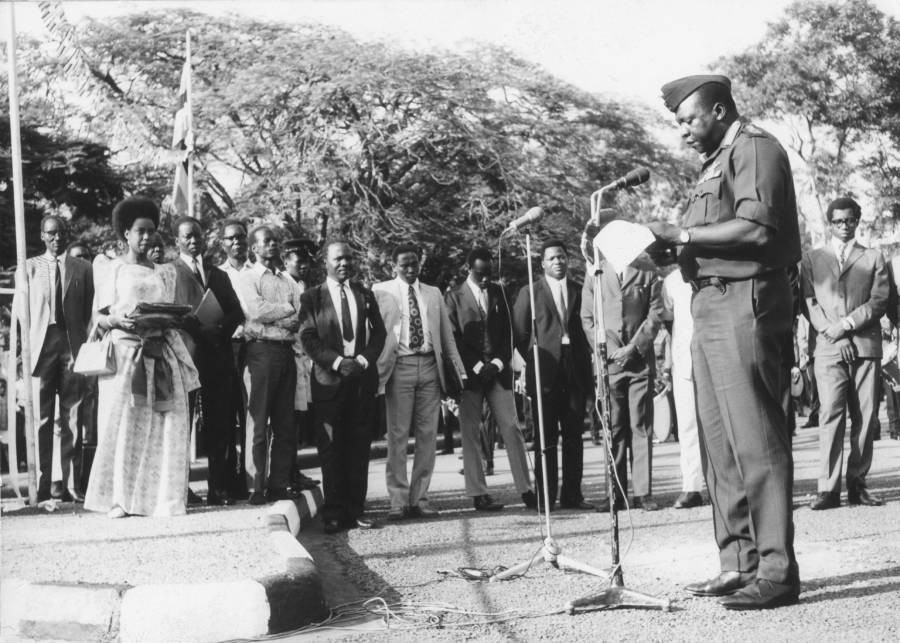 Thậm chí, người ta còn cho rằng Tổng thống Dada giết một trong 4 người vợ một cách tàn bạo.