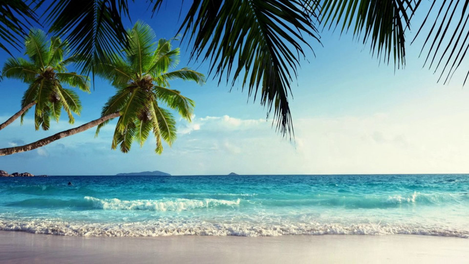 6. Tuvalu: Một quốc gia nhỏ bé nằm ngay giữa Thái Bình Dương được mệnh danh như "thiên đường nơi hạ giới" với cảnh quan hoang sơ và những bãi tắm trong vắt. Tuy nhiên, do vị trí của mình nên Tuvalu thường xuyên hứng chịu thiệt hại từ lốc xoáy và những cơn bão lớn. Ảnh: Tuvalu Tourism.