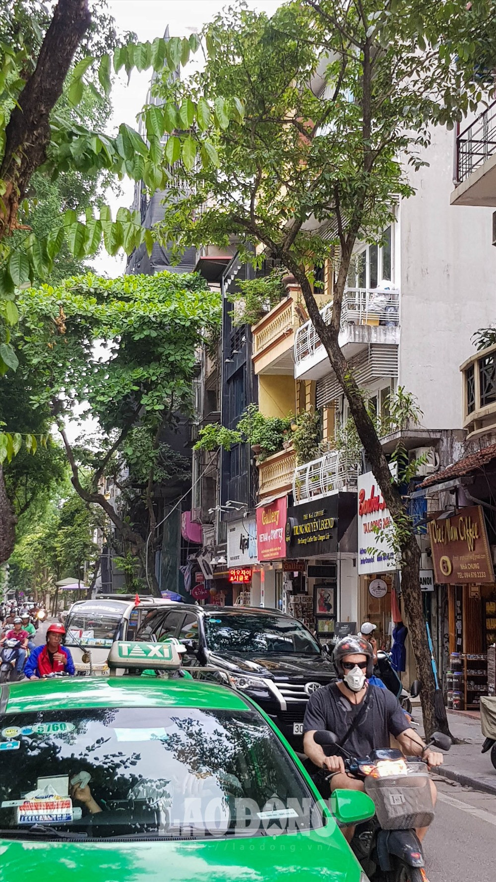 Toa nha 26-28-30 pho Nha Chung xay dung vuot tang, thach thuc chinh quyen-Hinh-9