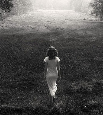 Nếu chúng ta tiến đến gần người mộng du, chặn đường họ lại, họ có thể tự vệ “một cách gây hấn” và trở nên rất hung hăng. Ông Pressman nói: “Dĩ nhiên, điều đầu tiên là bạn phải tìm cách che chở cho họ một cách an toàn, và chuẩn bị chịu đấm hoặc đá” và đừng mong được họ xin lỗi.