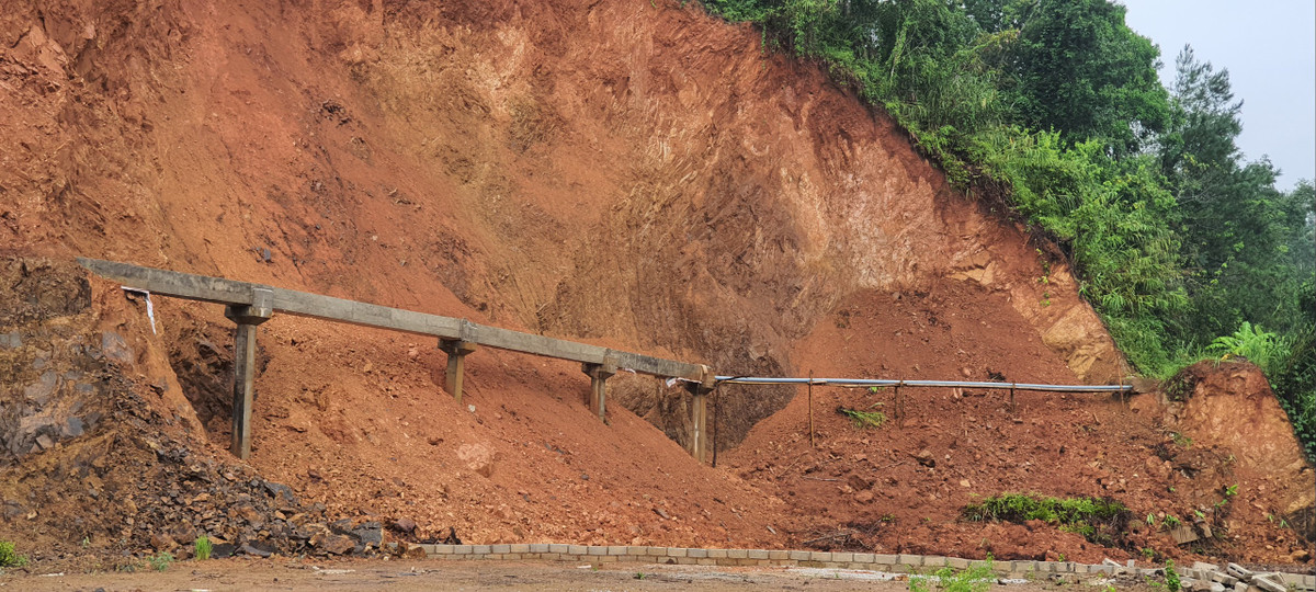 Vụ gẫy đổ mương thủy lợi ở Lạng Sơn: Có nhiều sai phạm, chuyển công an điều tra - Hình 6 Vu gay do muong thuy loi o Lang Son: Co nhieu sai pham, chuyen cong an dieu tra-Hinh-6