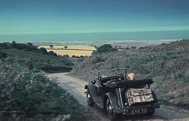 Tuy đã hơn 70 năm nhưng những bức ảnh vẫn được bảo quản rất tốt, và mọi người có cơ hội ngắm nhìn lại những cảnh sắc thiên nhiên rực rỡ và khoảnh khắc cuộc sống thanh bình tại nước Anh năm 1939.