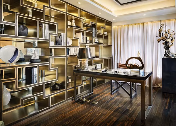 Khi mở cửa hoặc mở cửa sổ, hoặc mọi người tụ tập đông sẽ khiến cho tài khí tiêu tán. Nếu gặp phải thế phong thủy này hãy dùng bình phong để hóa giải. Ngoài ra cũng không được đặt tài vị ở gần cột trụ hoặc những chỗ lõm, khuyết. Ảnh minh họa. (Thông tin trong bài chỉ mang tính tham khảo). 