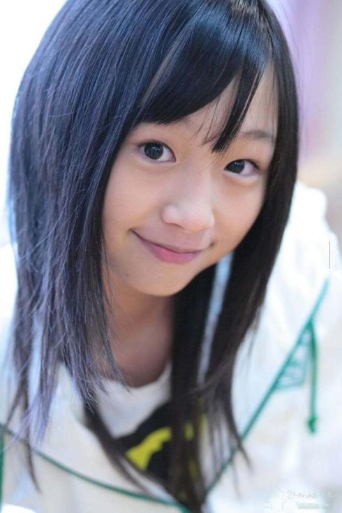 Và đây là bức ảnh khi thần tượng không tuổi Nhật Bản đã trưởng thành, trông Katase chắc có điểm gì khác so với năm cô 15 tuổi.