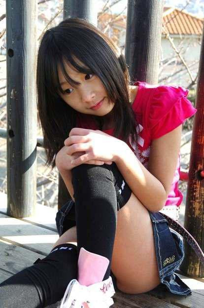 Sau khi câu chuyện đặc biệt của Katase được đăng tải trên mạng xã hội, nhiều người đã liên hệ và tỏ ra tò mò về bí quyết giữ gìn tuổi thanh xuân cô thần tượng 8X, tuy nhiên cô cho biết, bản thân cô cũng chỉ ăn uống và sinh hoạt như người bình thường, cô không sử dụng bất kỳ phương pháp nào khác cả. Ảnh trong bài: Weibo/Rocket.