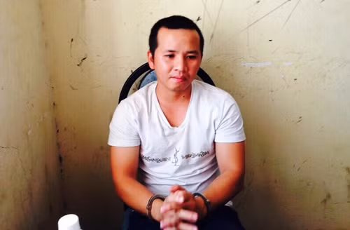 Di doc mien Trung thu hoi tang vat vu trom 100 cay vang