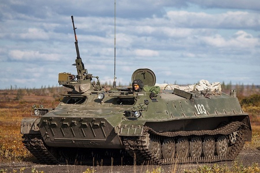 Thành phần đầu tiên của hệ thống vũ khí đặc biệt nói trên là xe thiết giáp bánh xích MT-LB, được Liên Xô thiết kế và đưa vào sử dụng từ cuối những năm 1960, phương tiện trên được dùng ban đầu với mục đích là vận tải quân, hàng hóa, cứu thương và kéo pháo.