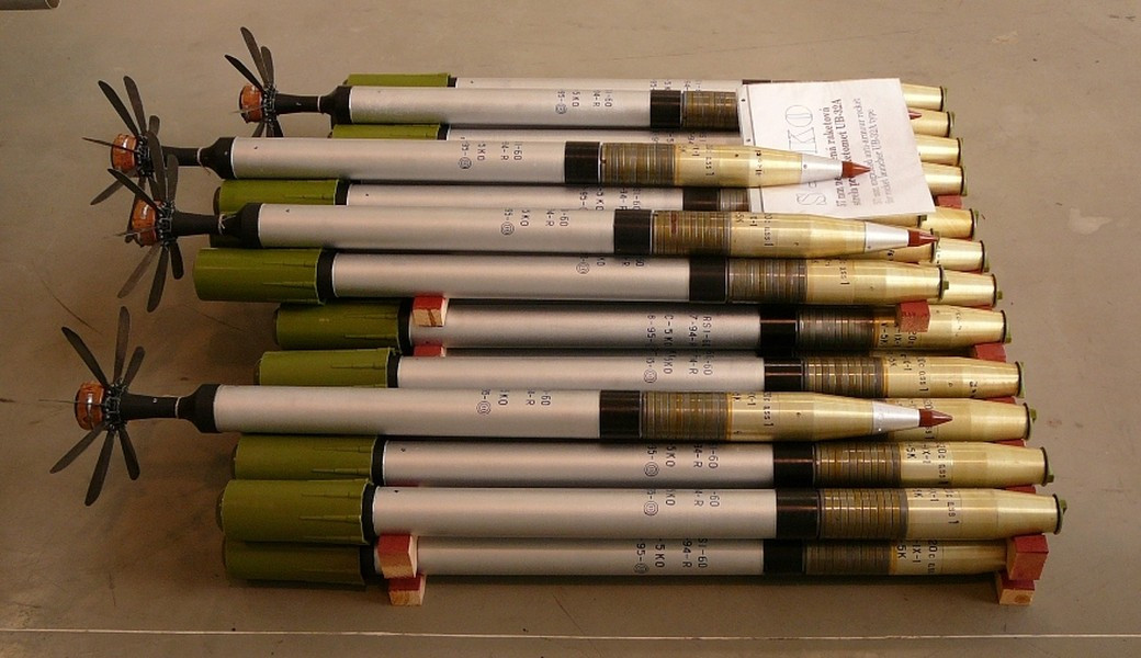 Dự án nghiên cứu chế tạo rocket hàng không S-5 bắt đầu từ thập niên 1950 như một phần của chương trình vũ khí không đối không AS-5, nhằm mục đích trang bị cho tiêm kích MiG-19.