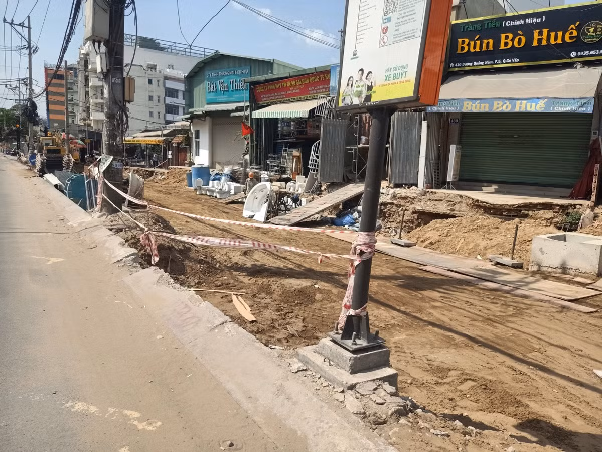 TP. HCM: “Duong Duong Quang Ham mo rong” thi cong thieu an toan?