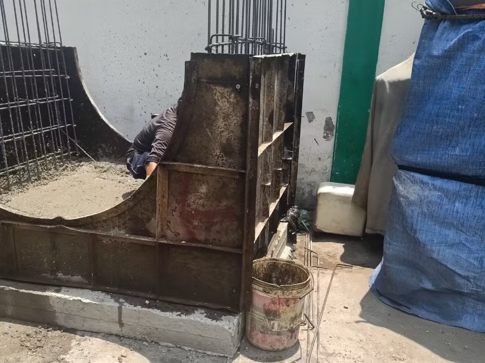 TP. HCM: “Duong Duong Quang Ham mo rong” thi cong thieu an toan?-Hinh-4