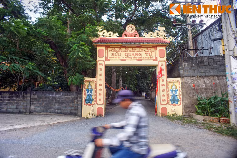 Đó chính là khu vườn của chùa Bửu Quang, ngôi chùa đầu tiên của hệ Phái Nam Tông tại Việt Nam.