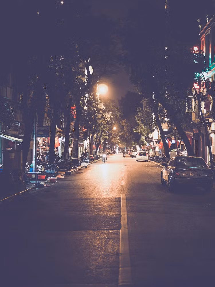 Một góc phố cổ Hà Nội đêm Giao thừa. Ảnh: Tim Van Der Merwe - 500px.com