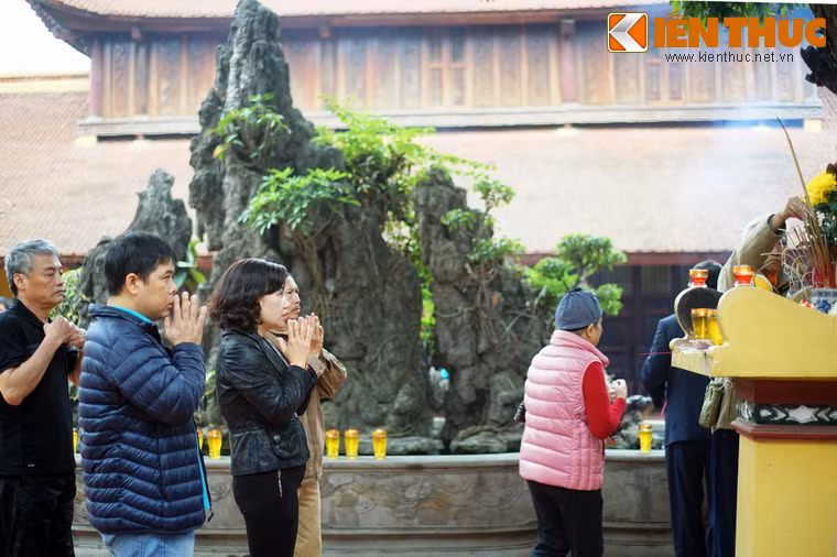 Chùa từng đón nhiều nguyên thủ các quốc gia lớn tới thăm, Tổng thống Ấn Độ Rajendra Prasad ngày 24/3/1959, Tổng thống Ấn Độ Pratibha Patil ngày 28/11/2008, Tổng thống LB Nga Dmitry Medvedev ngày 31/10/2010.