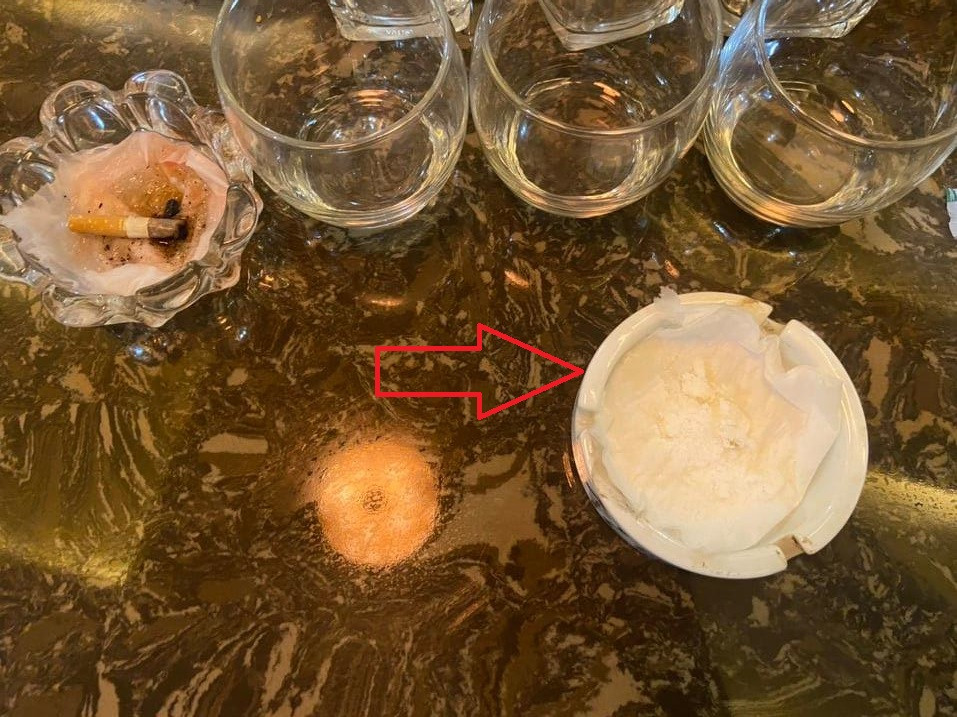 “An” phat 1 lan, karaoke Itaewon nhon luat... tiep tuc cho khach hat giua mua dich-Hinh-3