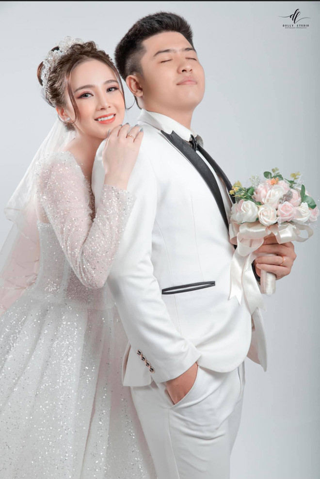 “Đánh liều” tán gái xinh hơn 5 tuổi, chàng trai “chốt đơn” sau 170 ngày “Danh lieu” tan gai xinh hon 5 tuoi, chang trai “chot don” sau 170 ngay