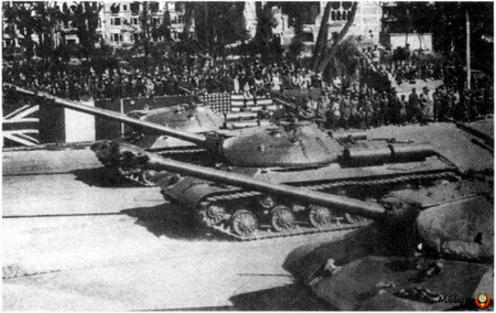 Suc manh xe tang hang nang noi nhat Lien Xo sau 1945-Hinh-4